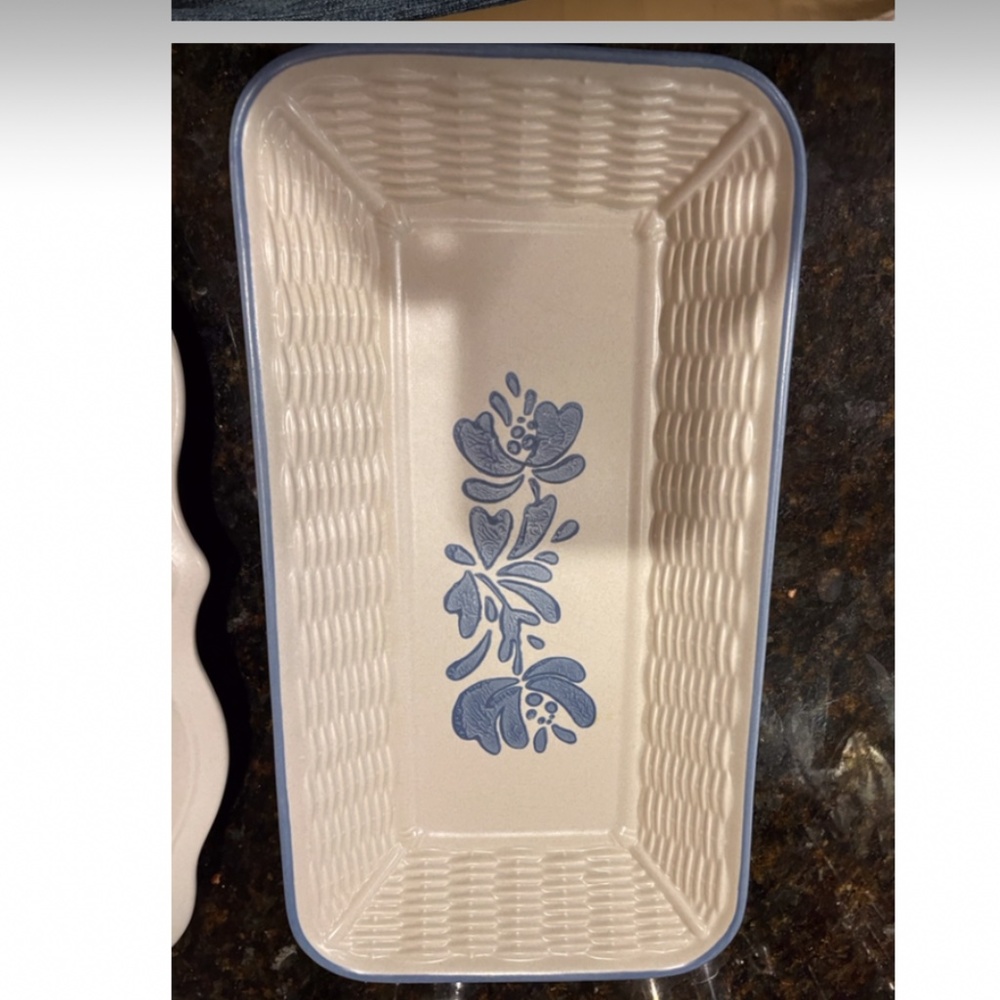 pfaltzgraff yorktowne bread plate